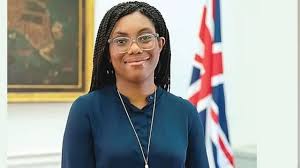 Kemi Badenoch: La Líder Conservadora que Quiere Ser la ‘Milei’ de Gran Bretaña.