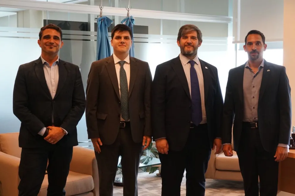 El Gobierno anuncia un nuevo Directorio en Nucleoeléctrica Argentina con enfoque en seguridad y privatización.