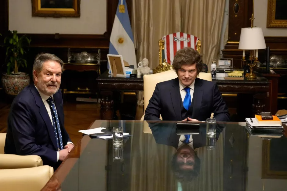 Javier Milei defiende el ajuste fiscal y refuerza alianzas internacionales.