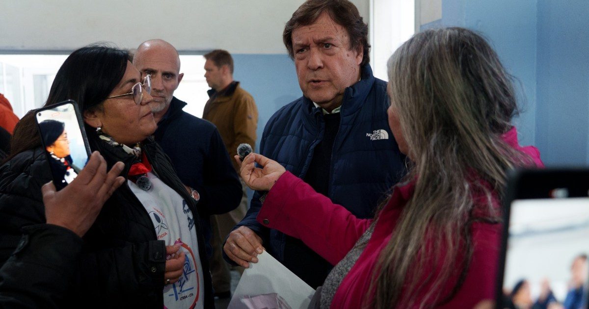 Weretilneck descontará días de paro a docentes de Unter