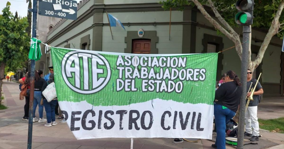 Neuquén: debate sobre inversión de la renta petrolera provincial