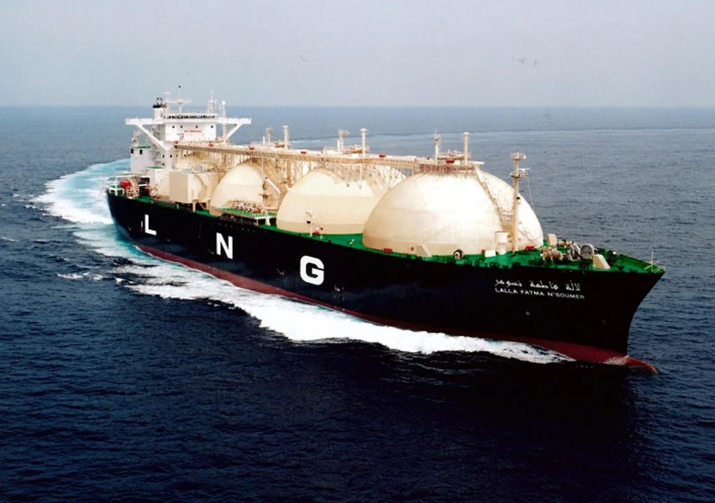 YPF suma a Eni y XRG en desarrollo de Argentina Liquefied Natural Gas