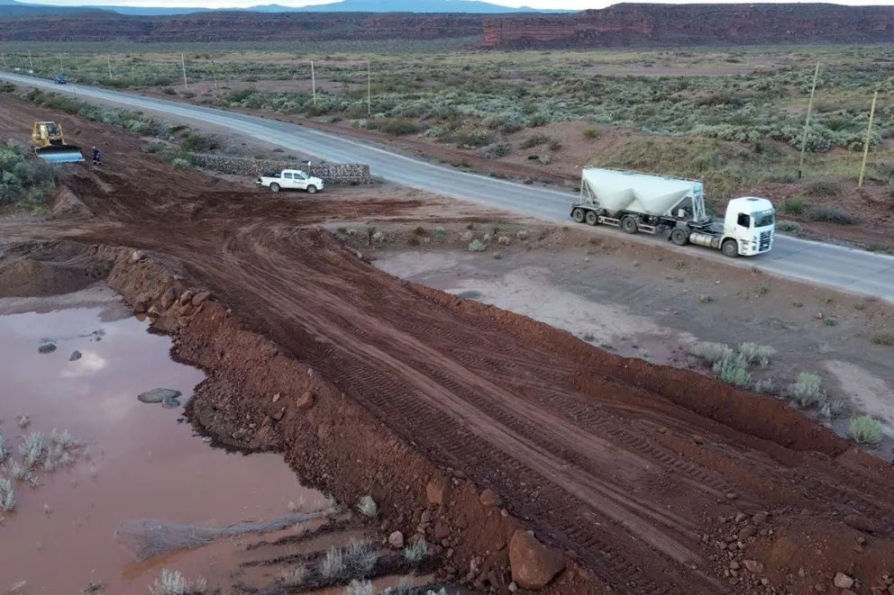Comenzó construcción del puente sobre arroyo Carranza en Vaca Muerta