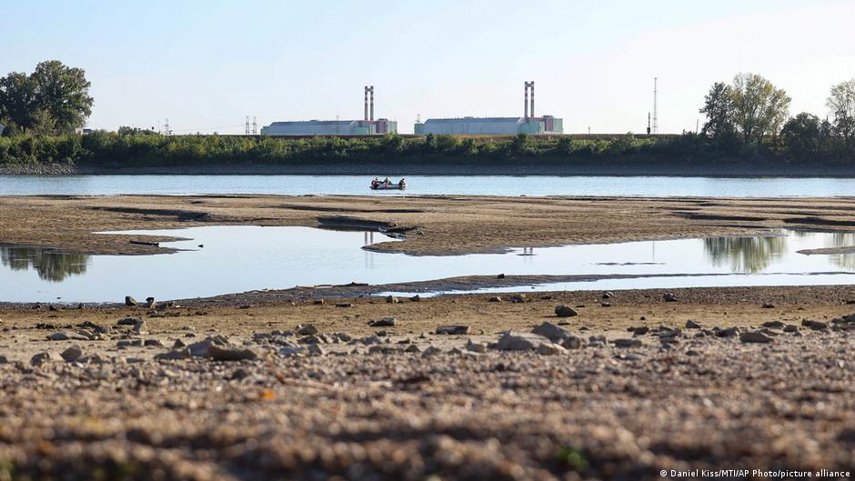 Hungría cierra central nuclear por ola de calor extremo