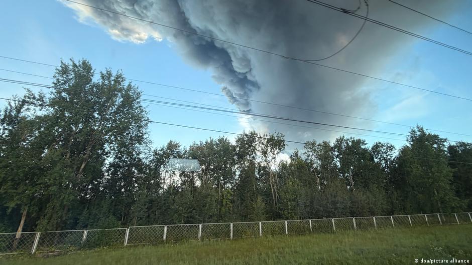 Ucrania ataca refinería rusa en nueva escalada del conflicto