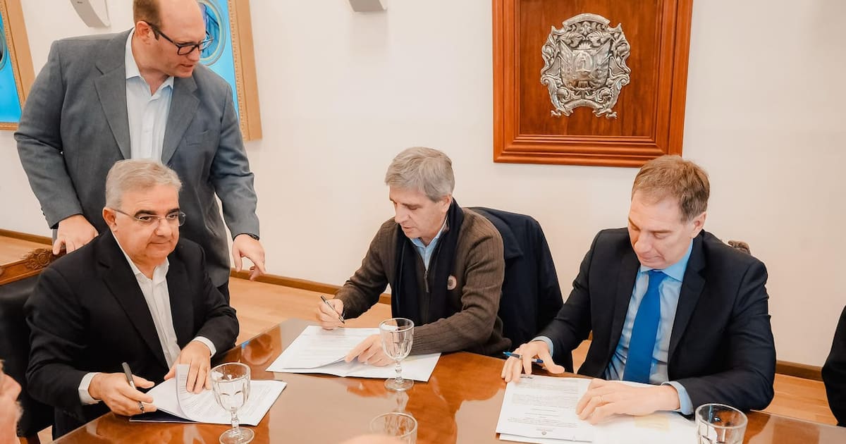 Gobierno retoma agenda política con gobernadores y visita papal