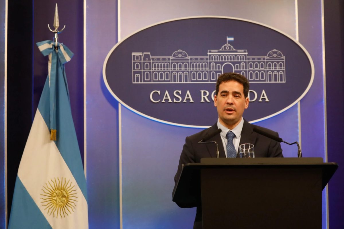 Gobierno licita 270 km de obras de alta tensión sin fondos del Tesoro