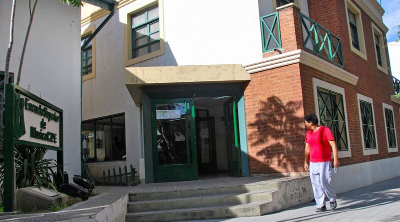 Neuquén ejecuta obras en Escuela de Música tras reclamos por fallas
