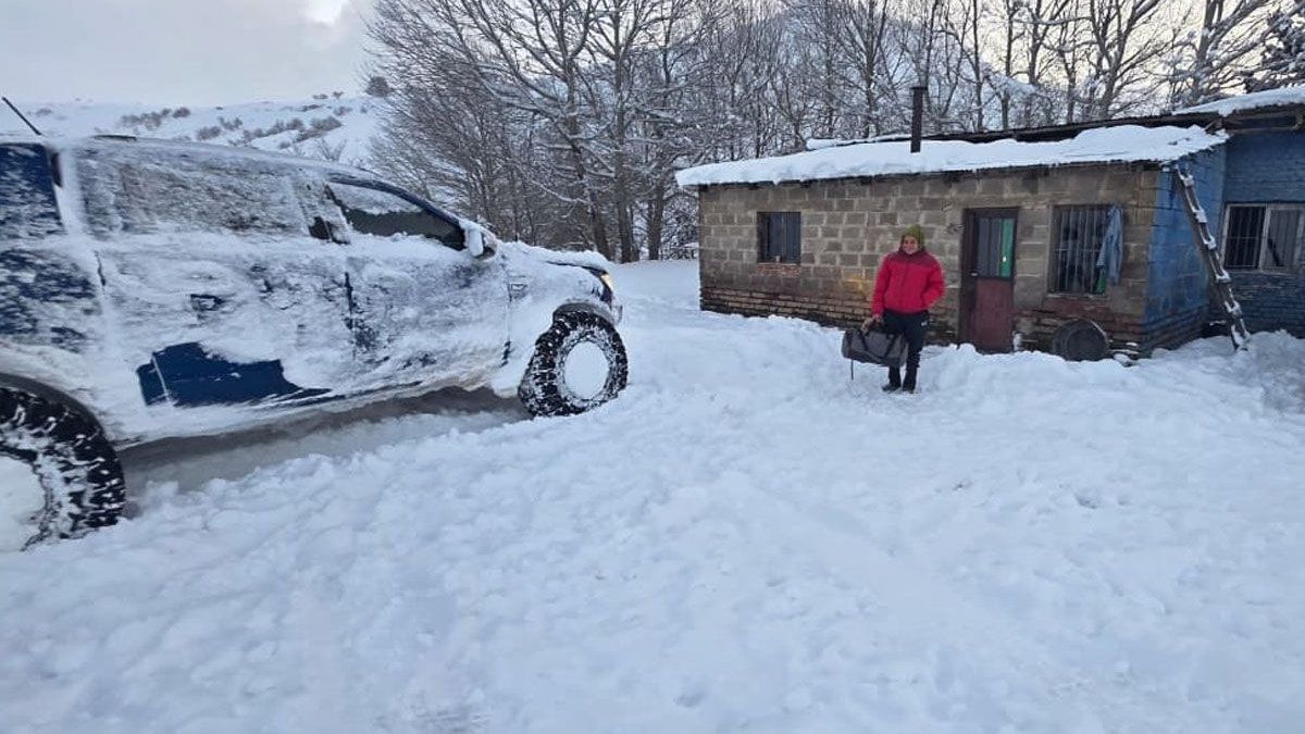 Rescate en tormenta de nieve: vecino cruzó 50 km por embarazada