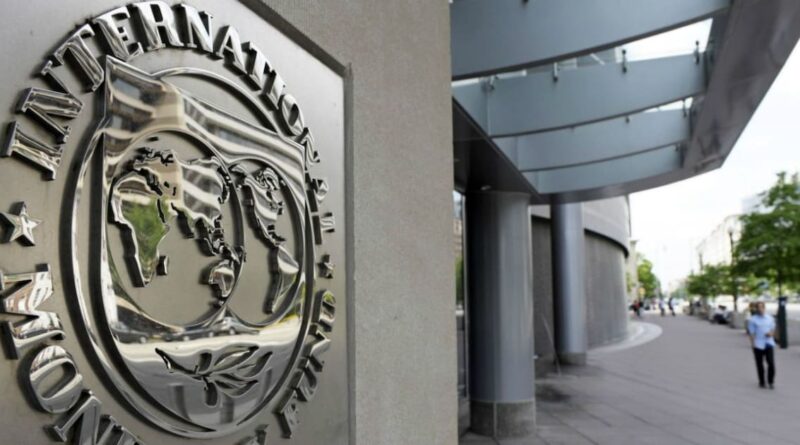 Economía define estrategia para pagar nuevo vencimiento con FMI