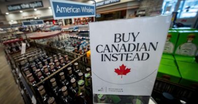 Estados Unidos impone aranceles del 50% a productos canadienses
