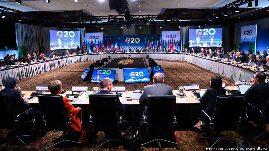 Estados Unidos genera tensión en G20 al invitar a ministro ruso