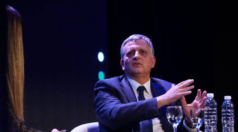 Marín anuncia fecha para inicio de obras del megaproyecto de GNL