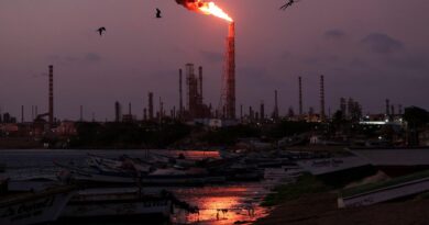 Precio del petróleo sube por ataques en Arabia Saudita