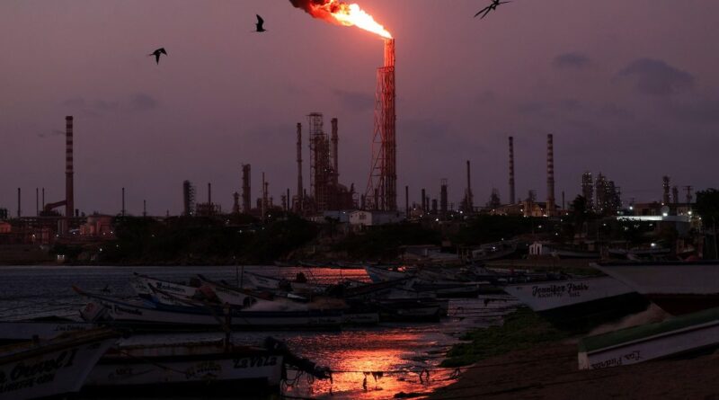 Precio del petróleo sube por ataques en Arabia Saudita