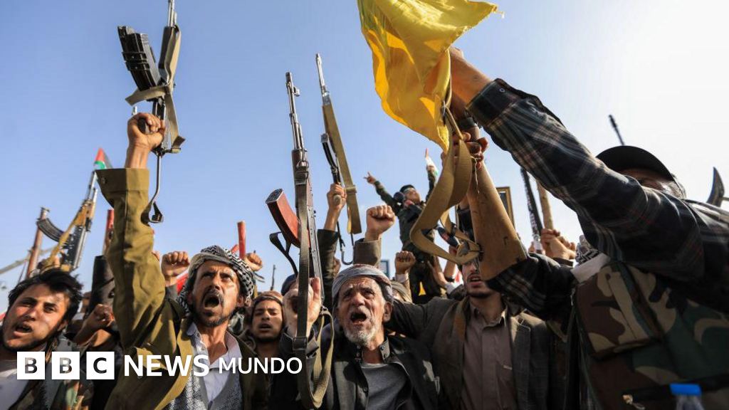 Hutíes de Yemen amenazan mercado mundial de petróleo con ataques a instalaciones