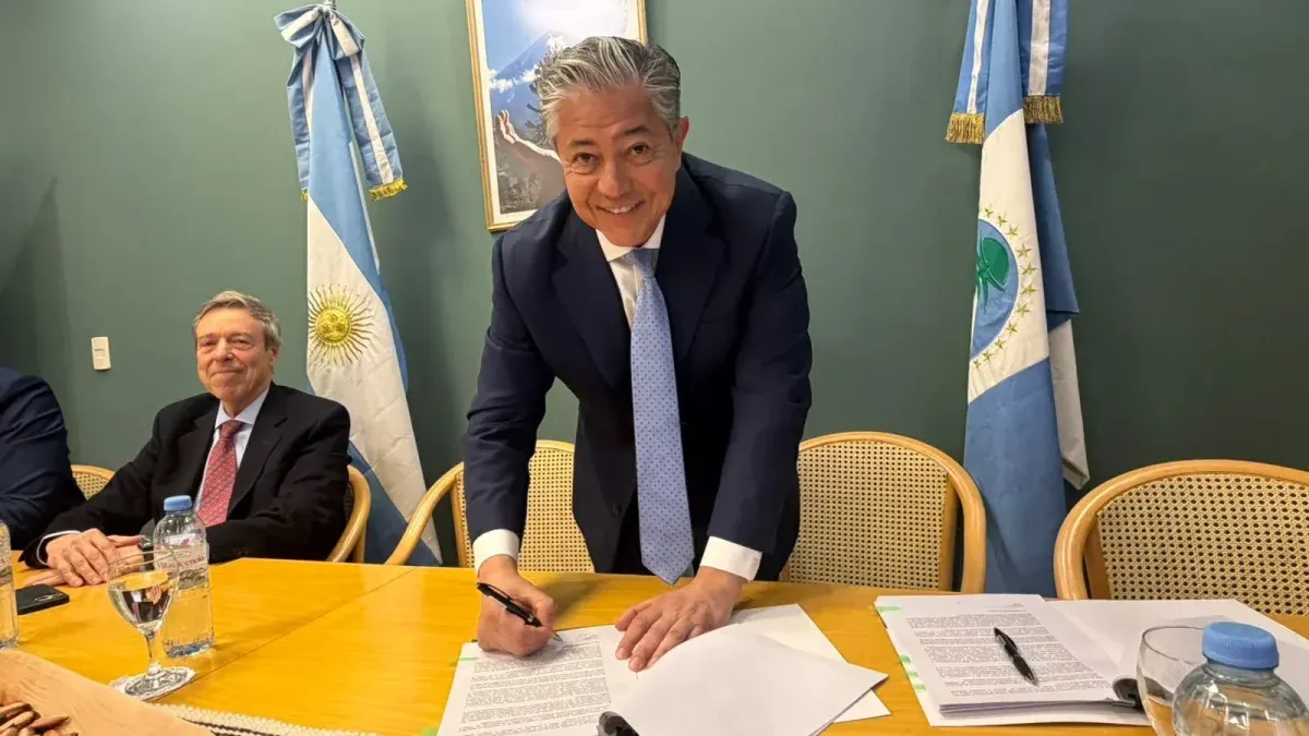 Rolando Figueroa acelera obras viales en Neuquén rumbo a 2027