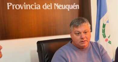 El Chocón recibe agua y cloacas tras 33 años de espera