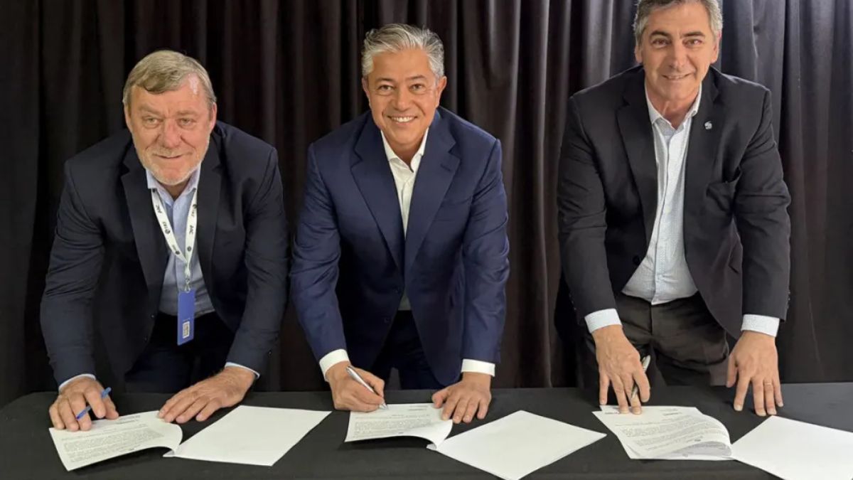 Neuquén se hace cargo de tres rutas nacionales con acuerdo firmado