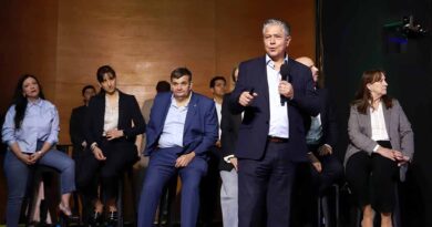 Figueroa evalúa gestión municipal en Neuquén
