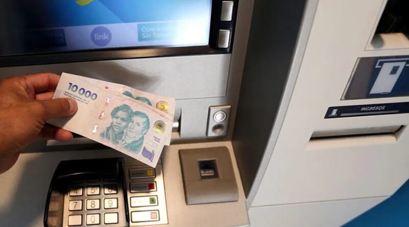 Neuquén paga salarios de septiembre a todos los estatales