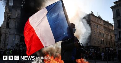 Francia enfrenta crisis de deuda con efecto bola de nieve