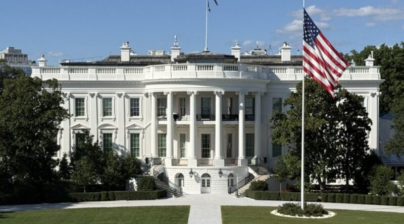 Estados Unidos propone restricciones a inversiones en tecnología de Irán