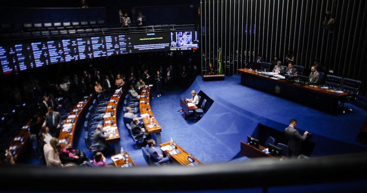 Brasil: Lula impulsa reforma para reducir jornada laboral en Senado