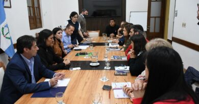 ATEN presenta pretensiones salariales 2027 al gobierno neuquino
