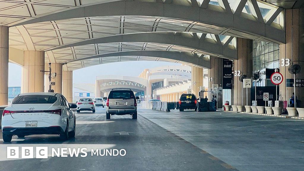 Ataque al aeropuerto de Riad deja 12 muertos en Arabia Saudita