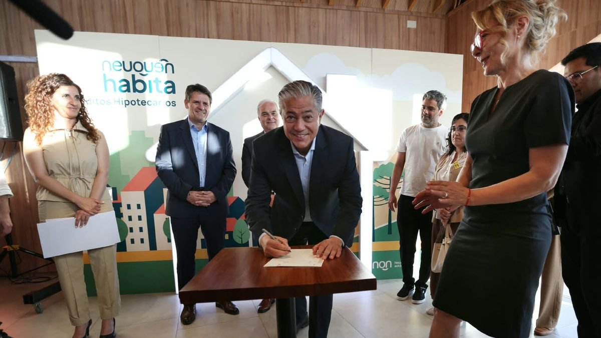 Neuquén entregó los primeros créditos hipotecarios