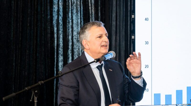 YPF Marín anticipa firma de inversión en GNL para noviembre
