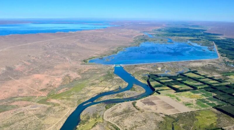 Avanzan obras de canal aliviador en alto valle de Neuquén