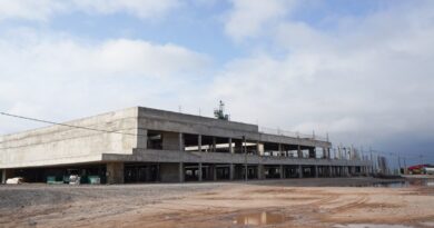 Rolando Figueroa anuncia obras de salud por más de 100 mil m2