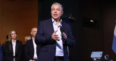 Figueroa destaca aumento del empleo privado en Neuquén